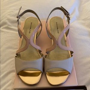 Brand new Bandolino pink and gold heels!